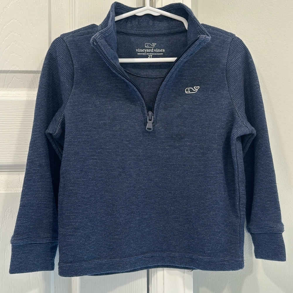 Vineyard Vines quarter zip pull over in 2t navy.  In used good condition.